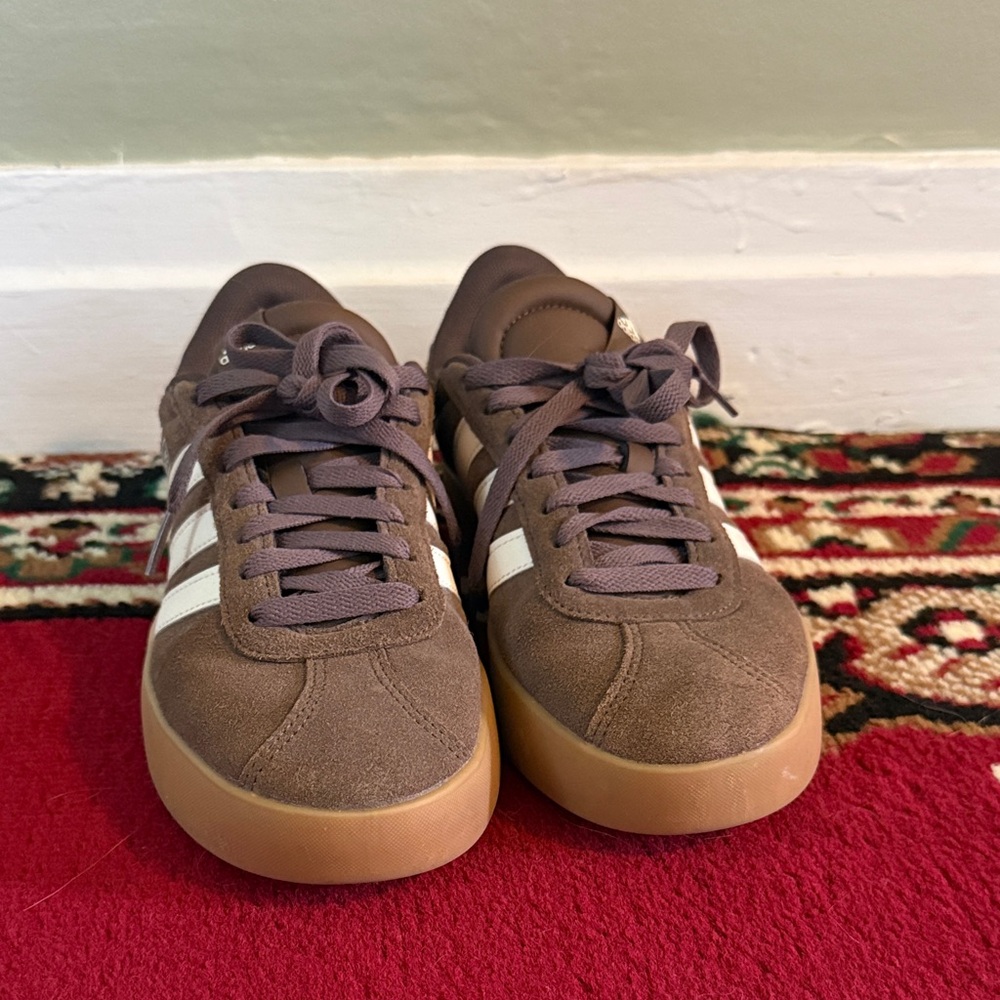 Adidas Women’s Brown Suede Samba Sneakers Sz 8 EUC - Picture 2 of 4